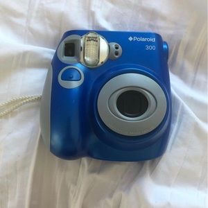 in perfect condition, no film included